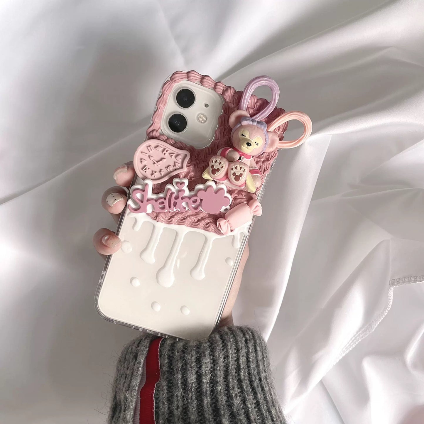 Phone case with cartoon figures ( Duffy and his friends - ShellieMay)