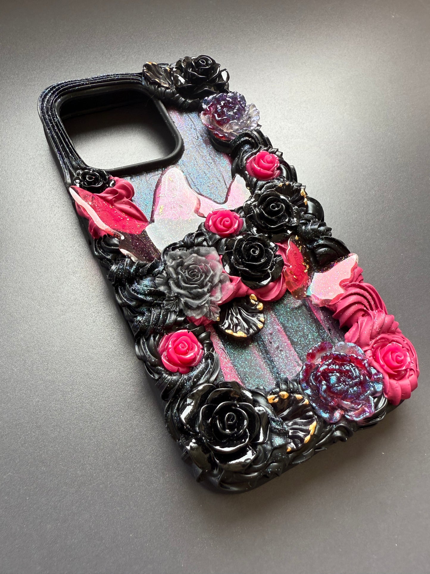 Phone case - Flowers (black+red)