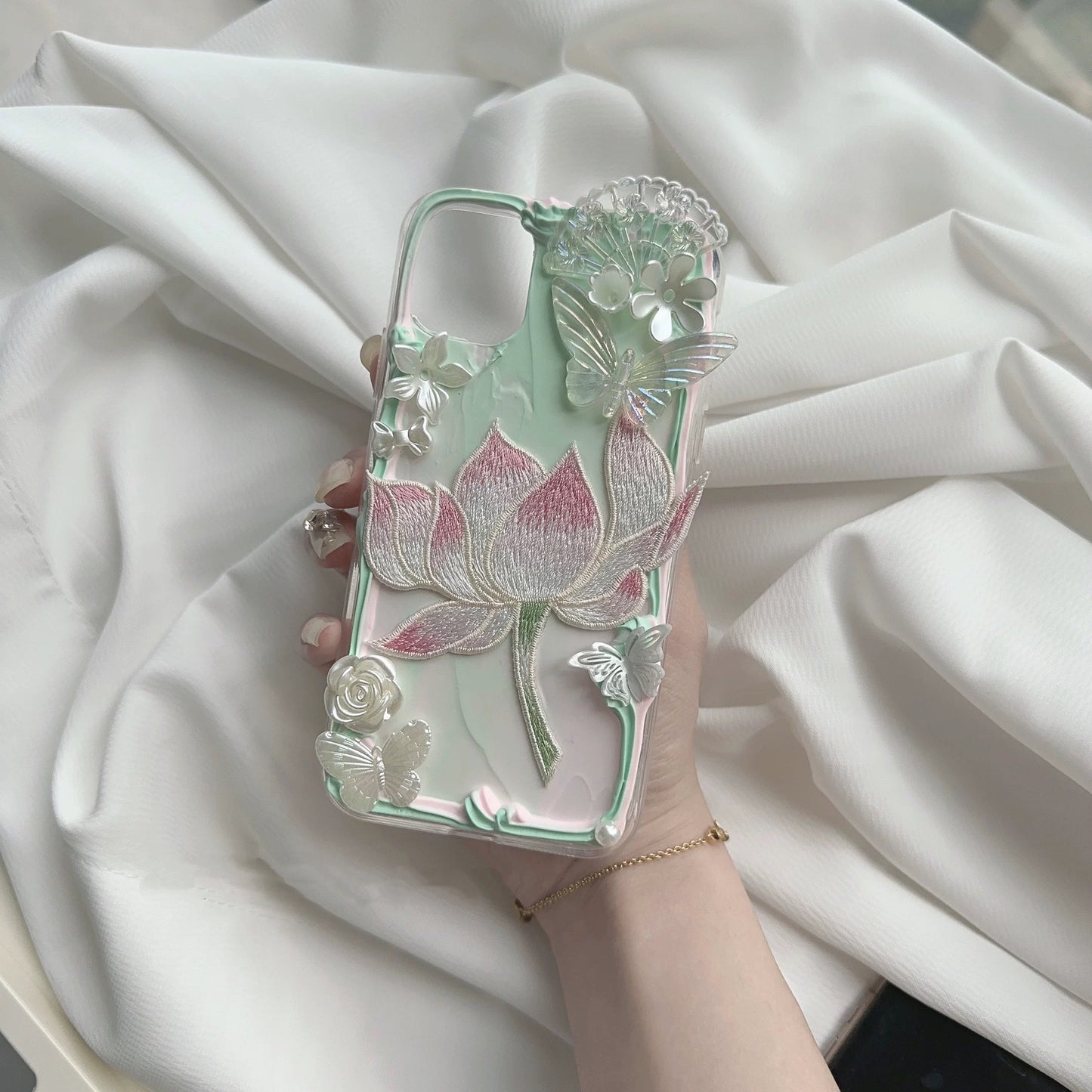New Chinese-style phone cases (with lotus elements)