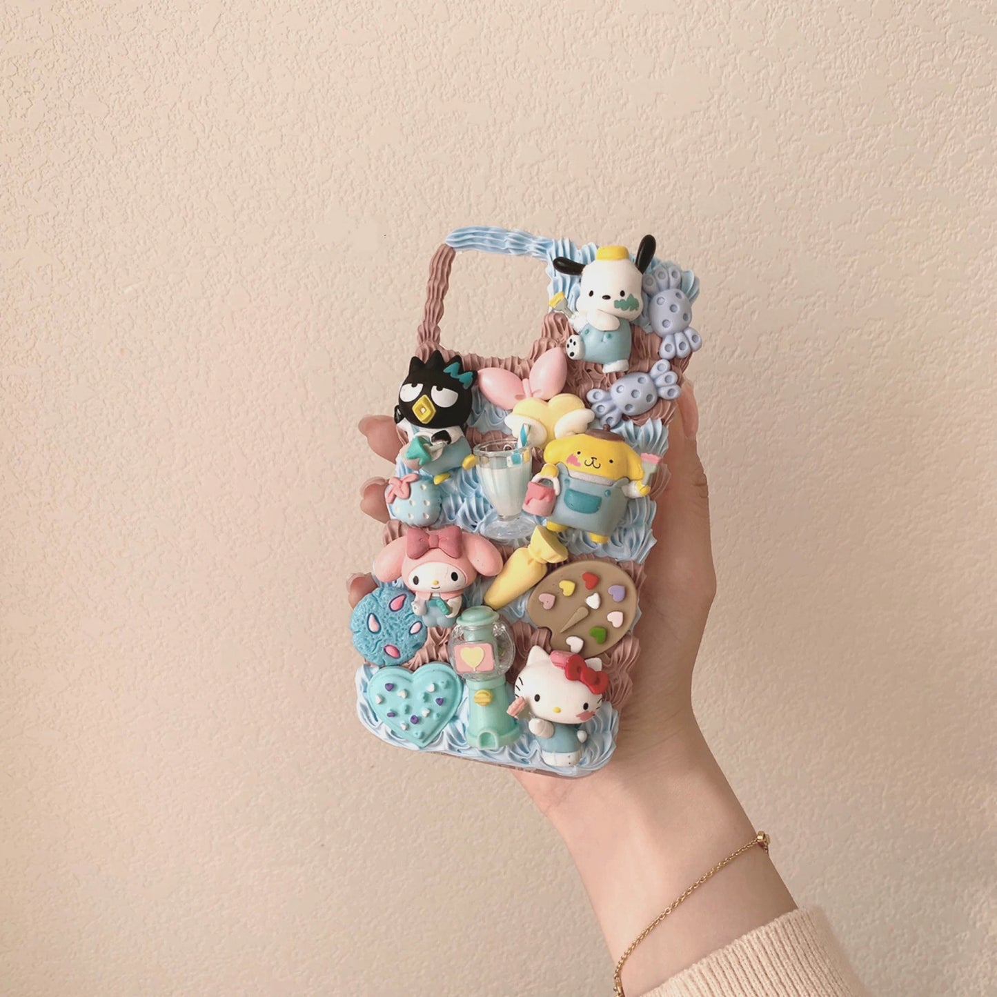 Phone cases with cartoon figures (Sanrio)