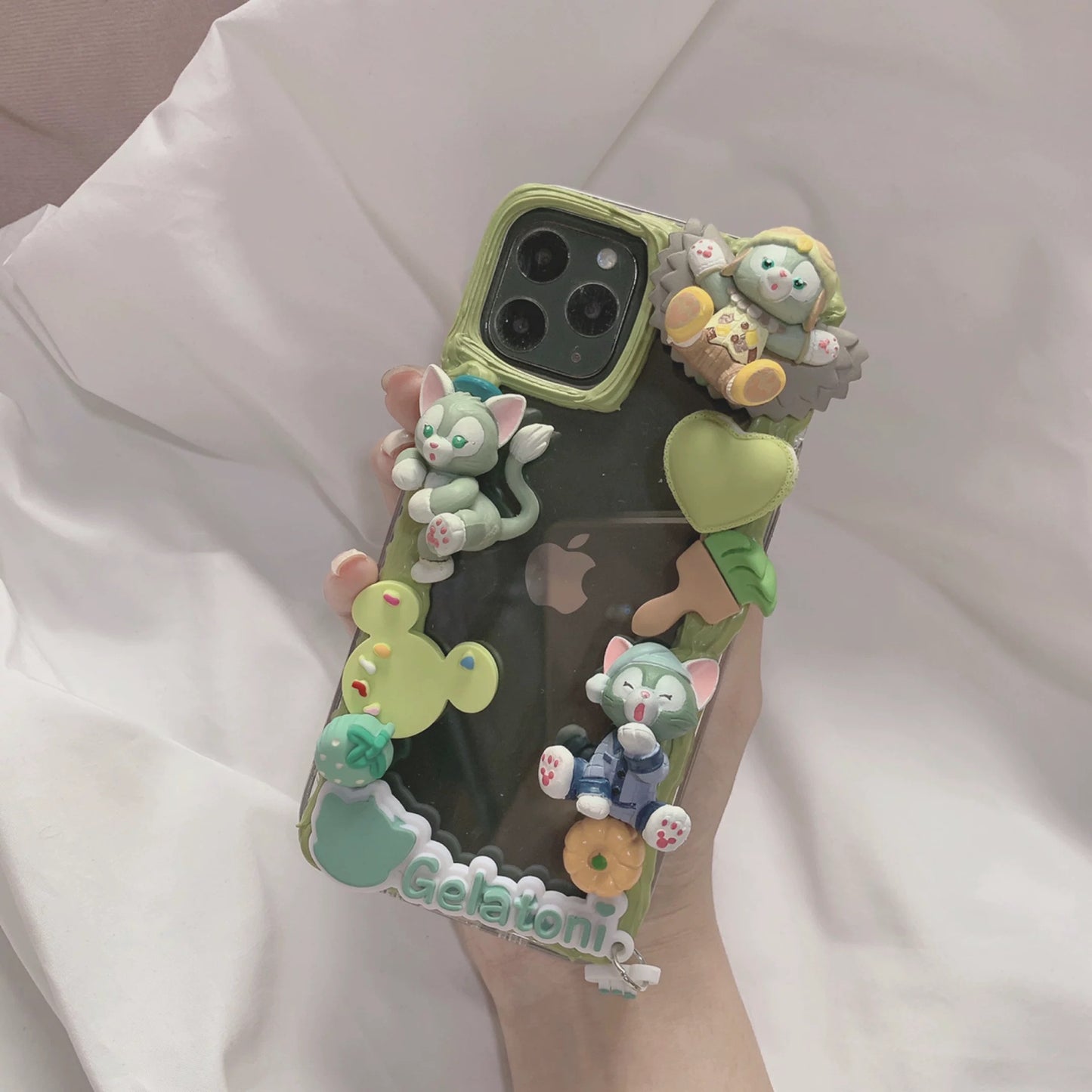 Phone cases with cartoon figures (Duff and his friends - Gelatoni)