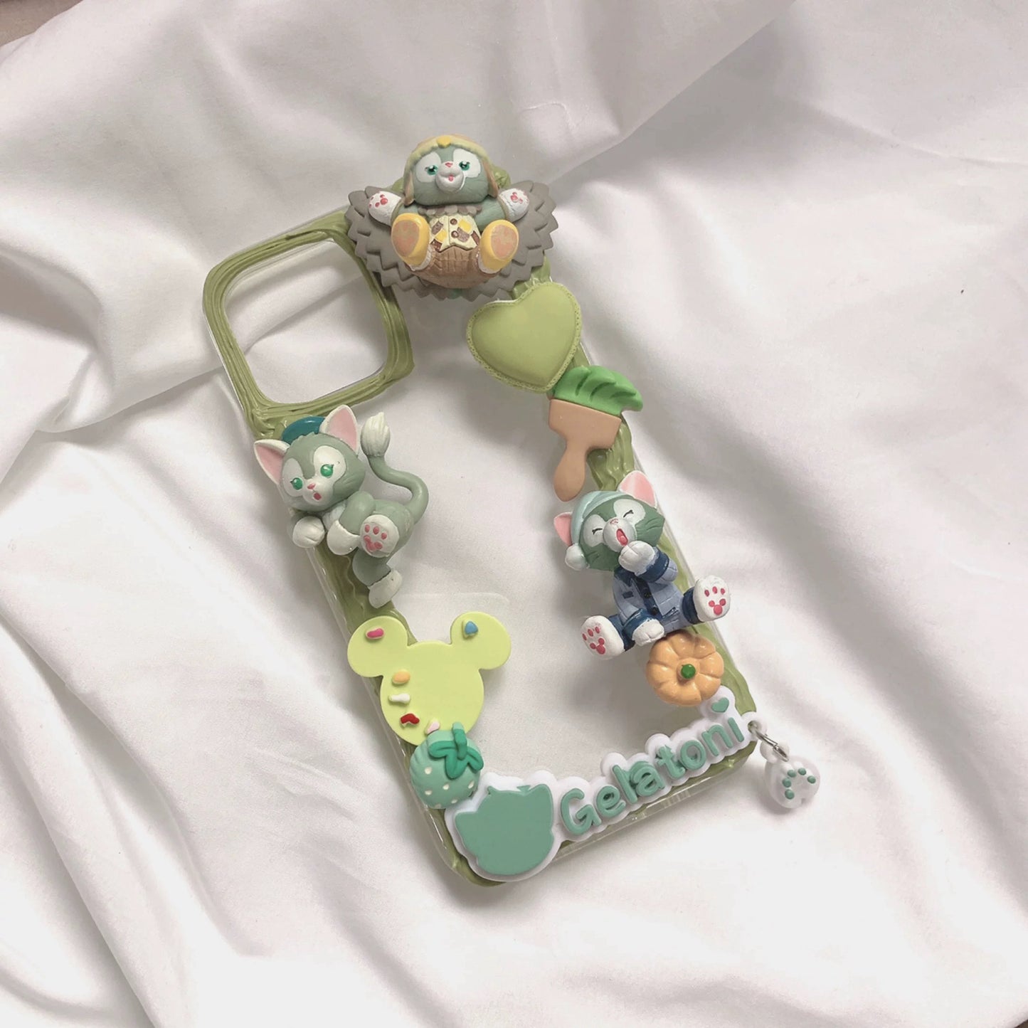 Phone cases with cartoon figures (Duff and his friends - Gelatoni)
