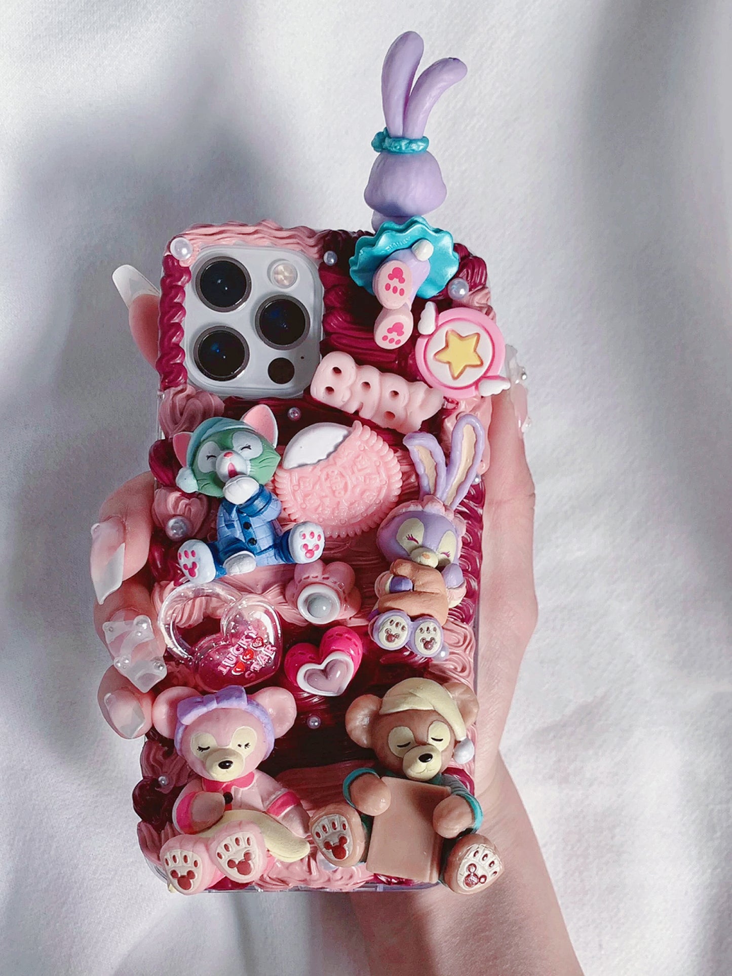 Phone cases with cartoon figures ( Duffy and his friends - Stellalou)