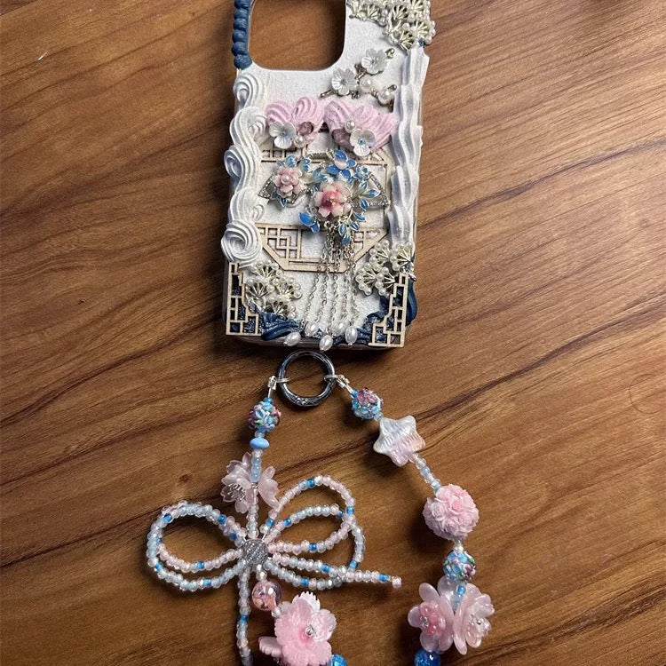 New Chinese-style phone cases (with elements of auspicious clouds, peonies and window lattice)